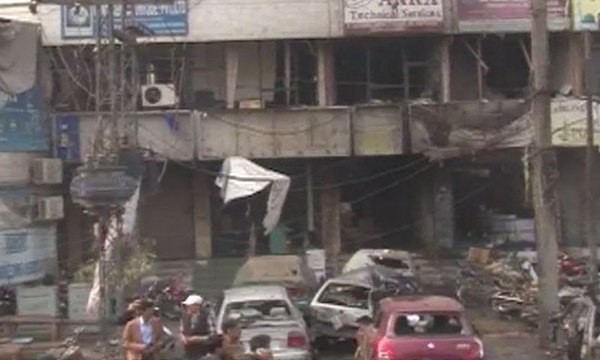 Police targeted in deadly Lahore blast