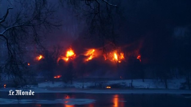 Un train transportant du pétrôle explose aux Etats-Unis