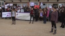 Güzel Sanatlar Fakültesi Öğrencilerinden Özgecan'ın Öldürülmesine Oyunlu Protesto