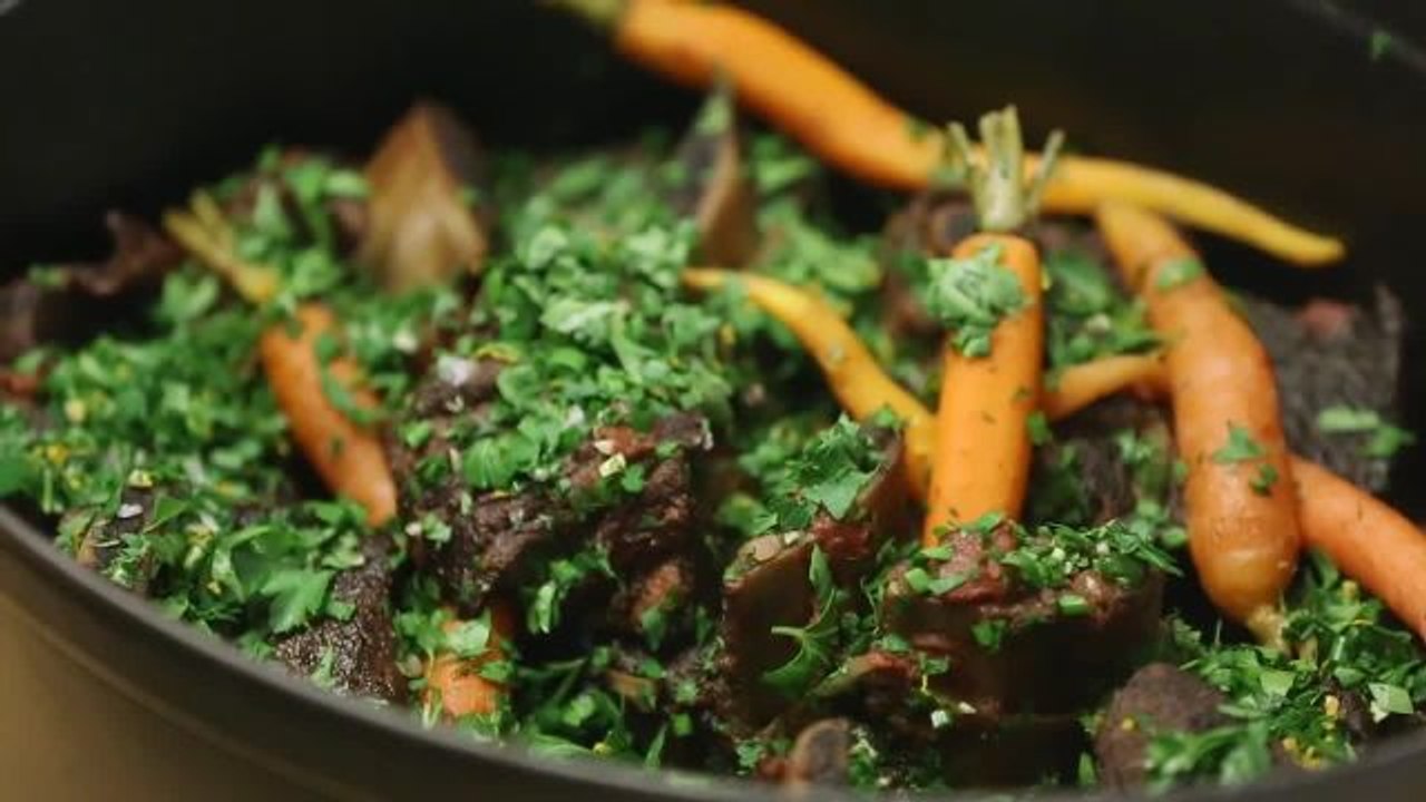 How to Make Red Wine-Braised Short Ribs