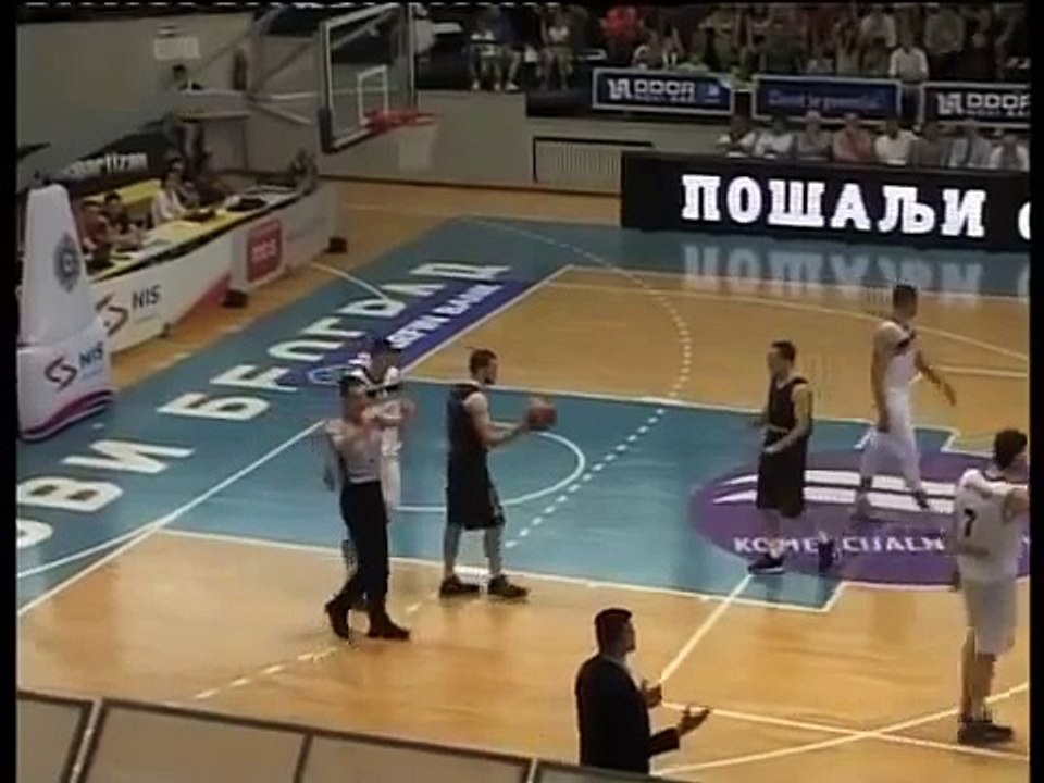 Duško Vujošević Nasrće Na Sudiju! KK Partizan - KK Metalac Valjevo, 29 05 2014