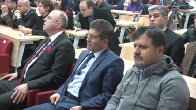 Türkiye'de Enerji Politikalarının Geleceği Açısından Yenilenebilir Enerji Paneli