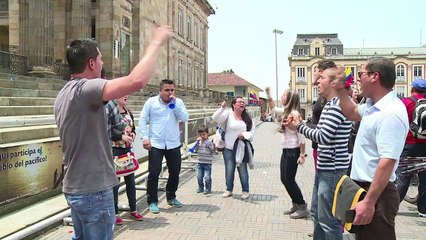 Colômbia nega adoção a casais gays