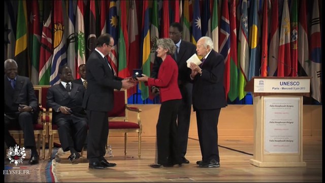 Remise du prix Houphouet-Boigny à l'UNESCO