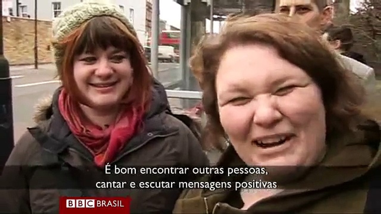 Igreja Ateísta tem um comediante dirigindo o Culto