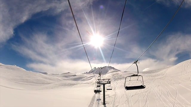 Dessin géant dans la neige