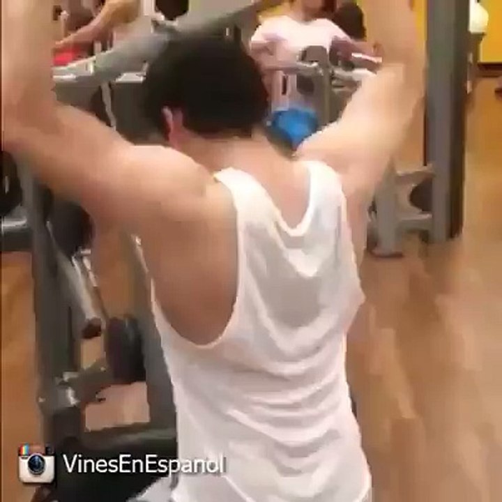 Extremely Hilarious Funny Clips: After the workout