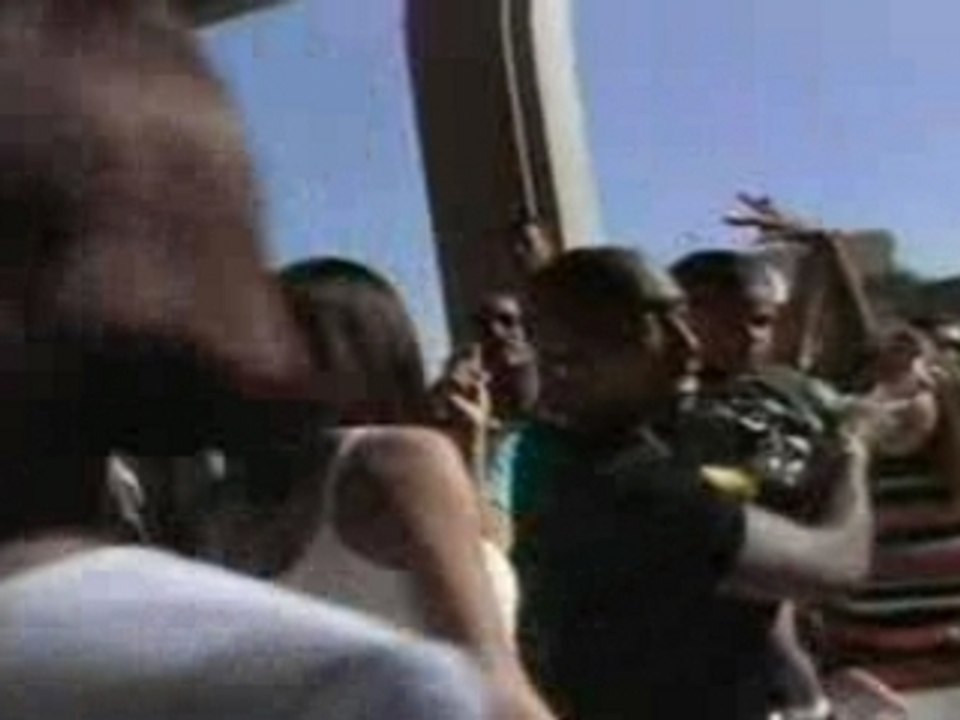 Tupac Shakur (2Pac) - To live and die in