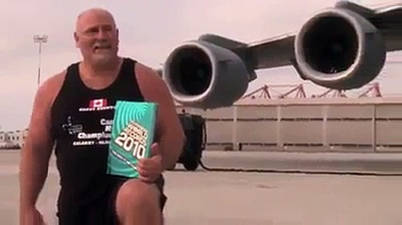 A man pulls the ship has surprised