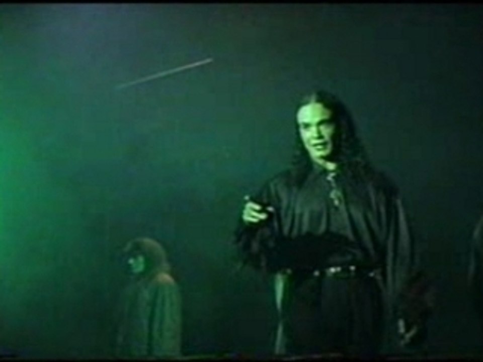 Hermanos de Sangre: Intro