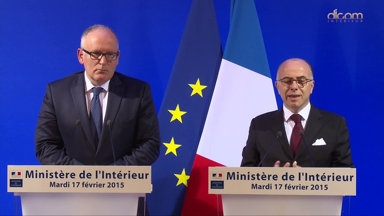 Conférence de presse de Bernard Cazeneuve avec Franz Timmermans, 1er Vice-Président de la Commission Européenne (Beauvau)