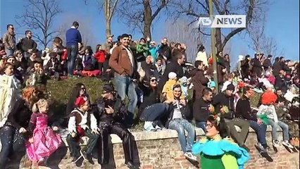 MARTEDI' GRASSO, IN 30MILA ALLA SFILATA