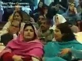 نواز شریف کی موجودگی میں ایک جرات مند لڑکی کی جذباتی تقریر۔۔ سیاستدانوں کے چہرے سے نقاب اُتار دیا ۔ ویل ڈن