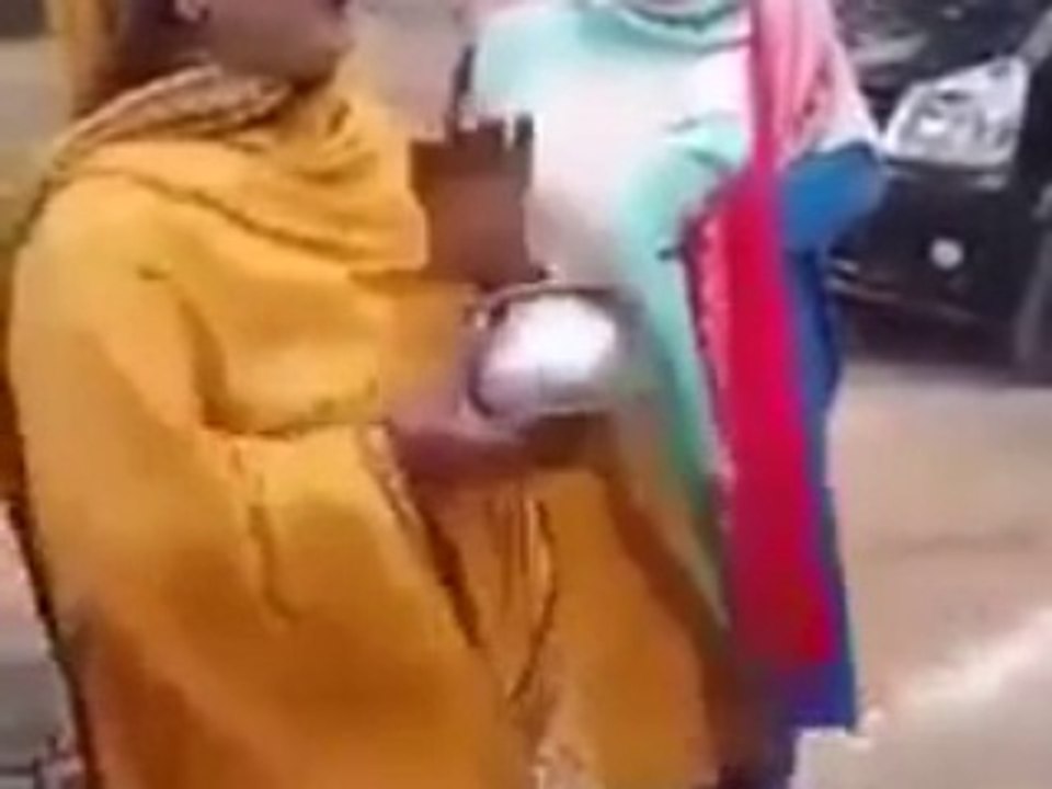 Pakistani Version of Justin Bieber's "Baby" by these gypsy girls