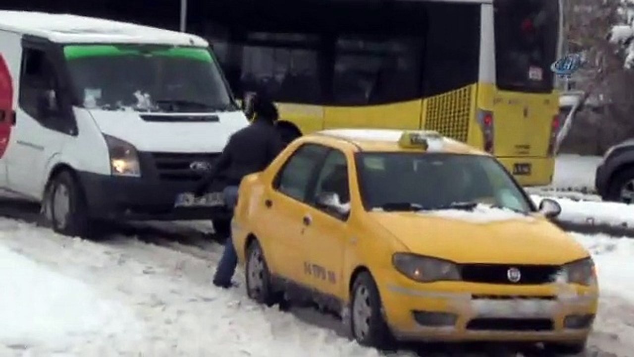 Yollar buz pistine döndü