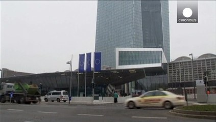 ECB meets to decide on extra lending assistance for Greece
