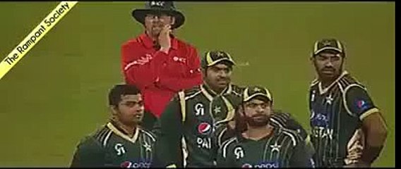 Shahid Afridi funny video in cricket