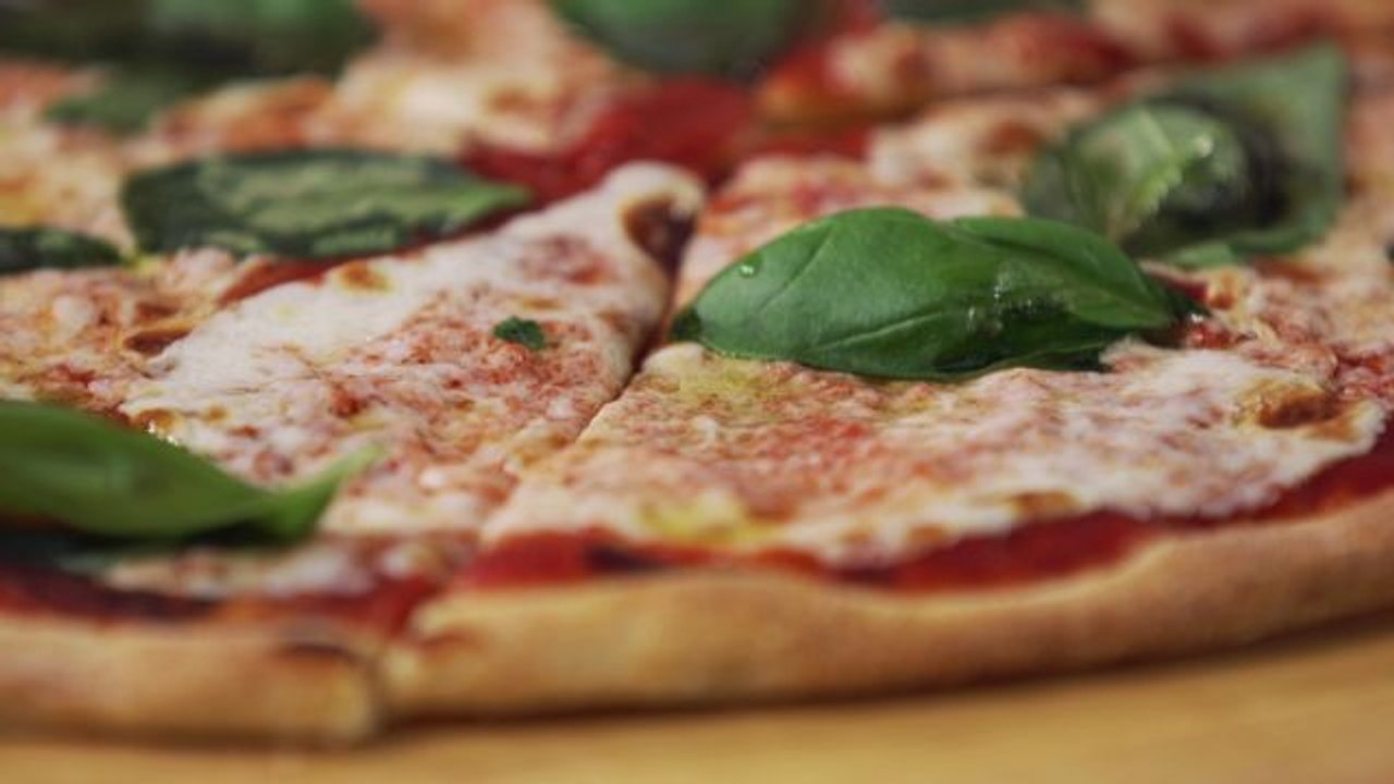 Cook Like a Pro - Mario Batali’s Technique to Classic Homemade Pizza