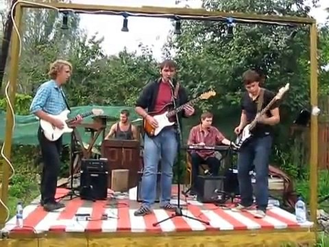 Horrible reprise de « It's My Life » (Bon Jovi)