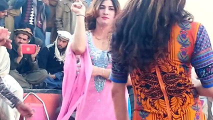 Da Bango Pa Nasha Yum - Hashmat Sahar Pashto Song