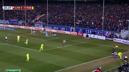 203# Un arbitre de touche assomme Jordi Alba avec son drapeau