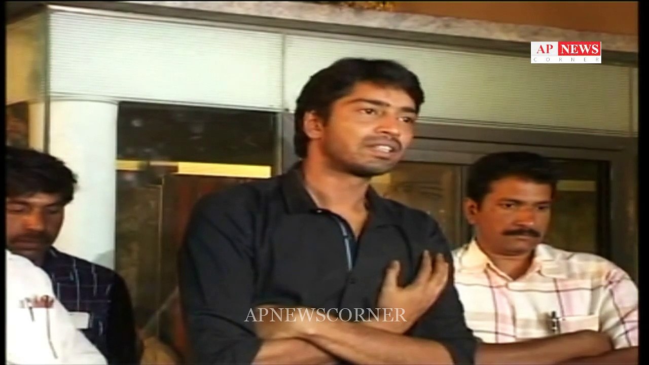 Allari Naresh pay condolences to Ramanaidu | ApNewsCorNer