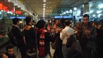 İranlı Yolculardan Protesto