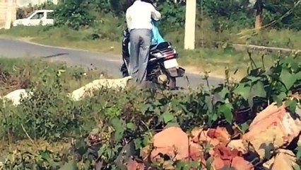 OMG!! What Is He Doing With The Woman On The Road ???