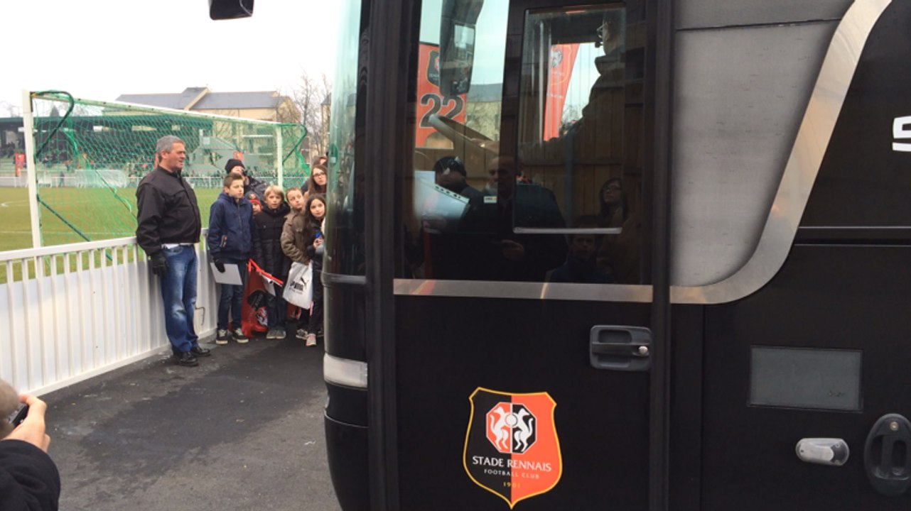 Entraînement du Stade Rennais à Vitré : l'arrivée des joueurs