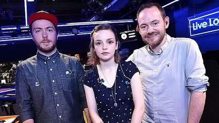 CHVRCHES - Cry Me A River (Cover on BBC Live Lounge)