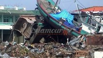 Tsunami Aceh 2004 (Today the first day after the tsunami)