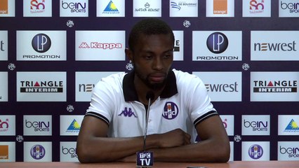 Jean-Daniel Akpa Akpro en conférence de presse avant PSG/TFC