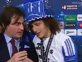 David Luiz 'empolgado' em entrevista para TV italiana