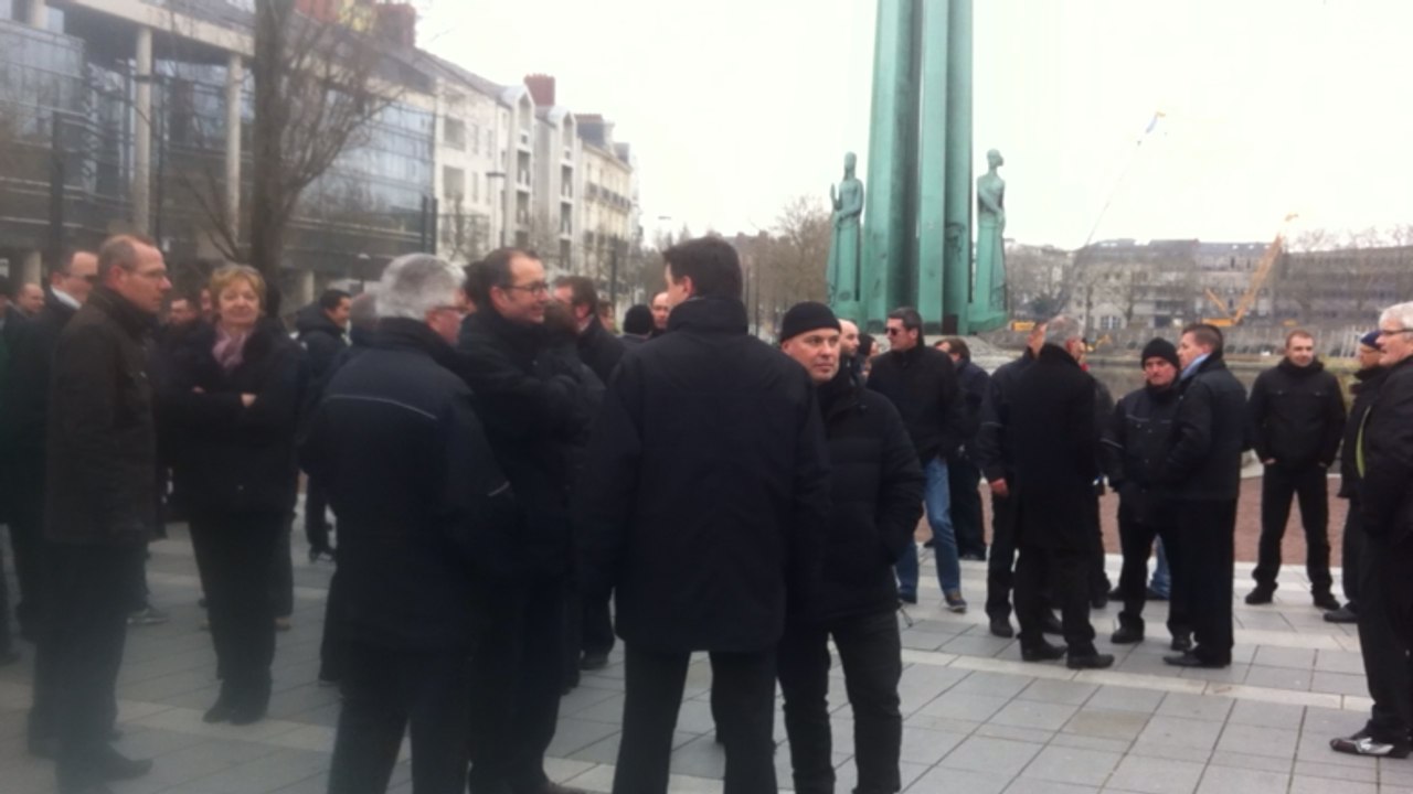 Manifestation des employés de la Tan