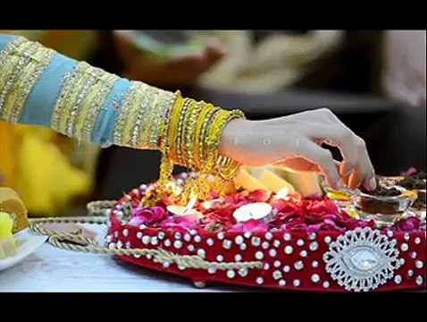 Amazing poetry kash mai tery hassen hath ka khanghan hota