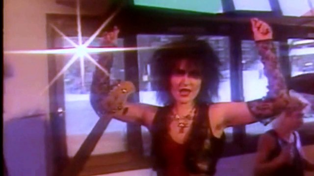 SIOUXSIE & THE BANSHEES – DEAR PRUDENCE Lip sync, ultra rare (TF1, French TV, January 1984)