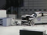2009 Audi Q5 moderate overlap IIHS crash test