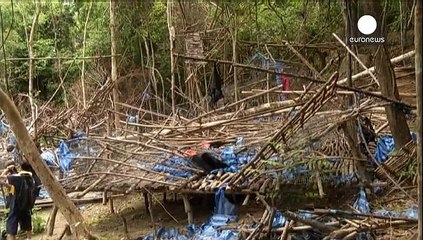 Myanmar, riesumate decine di corpi di migranti da fosse comuni