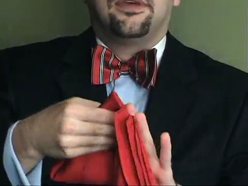 How to fold a pocket square