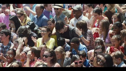 JURASSIC WORLD - Featurette "A LOOK INSIDE" [VOST|HD1080p]