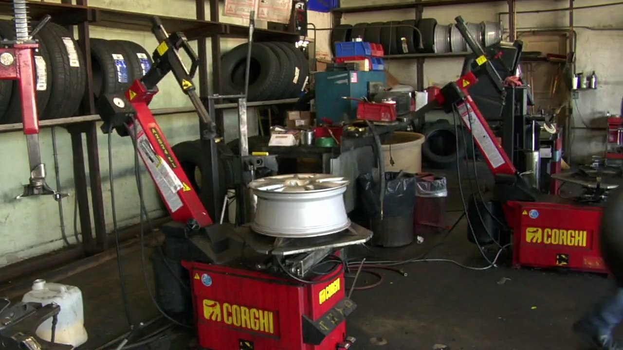 Davis Bros Tire Shop