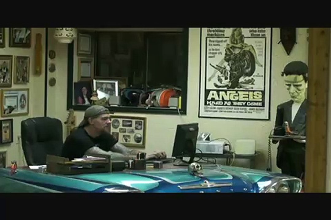 Clear Coating A Custom Harley Davidson Paint Job-The Right Way