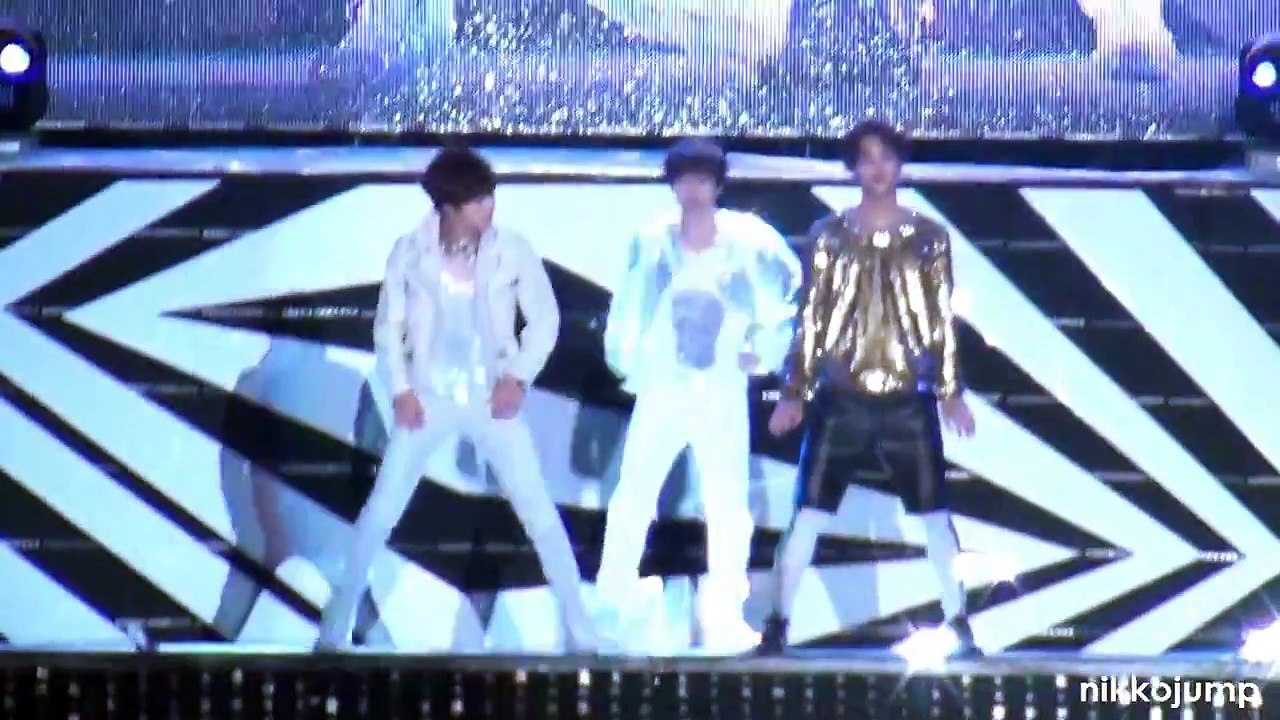 121125 Dance Battle Kai Tao Teamin Victoria SMTOWN in BKK 엑소 EXO f(x) SHINee SNSD 少女時代 SJ TVXQ