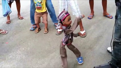 El Serrucho, Muñeco bailando  Champeta.