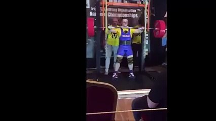 Weightlifter's Knees Give Out During Squat