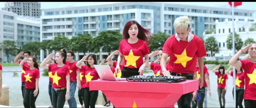 Nối Vòng Tay Lớn - Thúy Khanh ft. Hồ Quang Hiếu (Official MV)