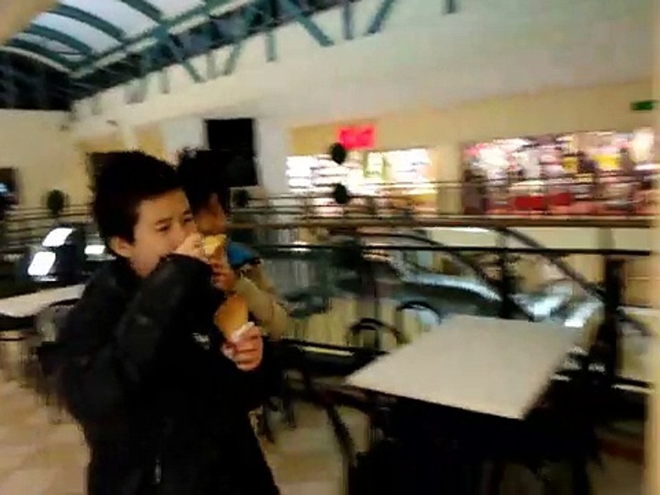 Shuffle at the mall (Stovner)