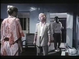 Christian Anders als Zuhälter von Katja Flint (Death Stone - Der Stein des Todes)