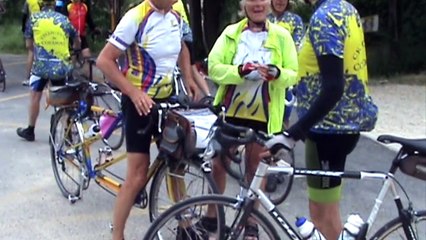 Concentration cyclotouristes à Roquefavour le 14 mai 2015