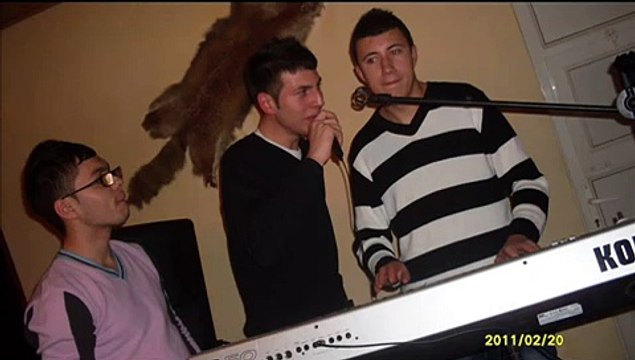 Iulian de la Vrancea - Sarba instrumentala la orga (Korg pa 50)